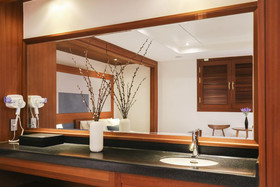 Themepark Tourist Hotel