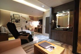Airport Hotel