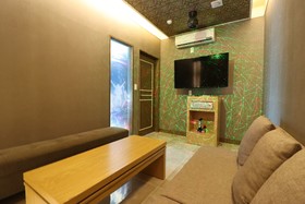 Airport Hotel