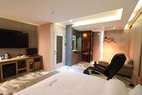 Airport Hotel