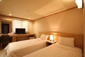Angel Hotel