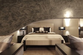 Best Louis Hamilton Hotel