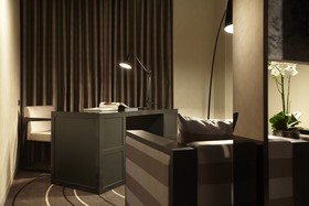 Best Louis Hamilton Hotel