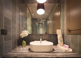 Best Louis Hamilton Hotel