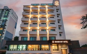Brown Dot Hotel