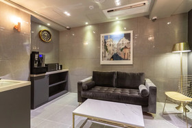 Brown Dot Hotel Centum