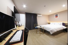Brown Dot Hotel Minam
