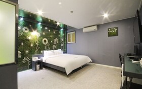 Busan Goejeong Rosso