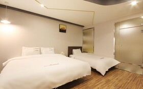 Busan Goejeong Rosso