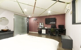 Busan Goejeong Rosso