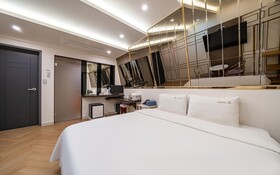 Busan Hadan E Palace Hotel