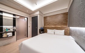 Busan Hadan E Palace Hotel