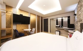 Busan Hadan E Palace Hotel