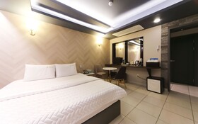 Busan Hadan E Palace Hotel