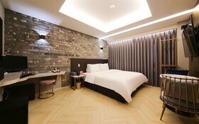 Busan Hadan E Palace Hotel