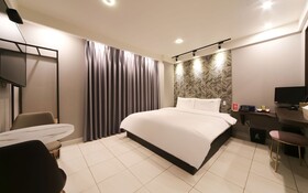 Busan Hadan E Palace Hotel