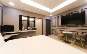 Busan Hadan E Palace Hotel