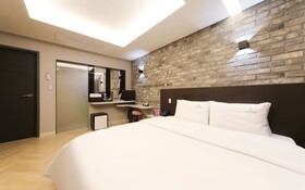 Busan Hadan E Palace Hotel