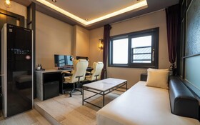 Busan Jeonggwan Raum Hotel