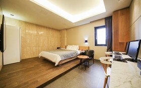 Busan Jeonggwan Raum Hotel