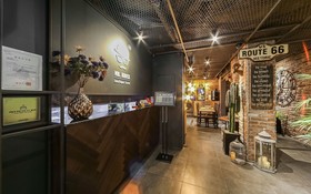 Busan Oncheonjang Mr Brick