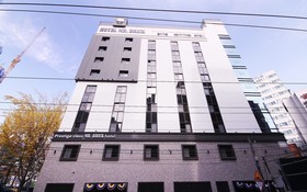 Busan Oncheonjang Mr Brick