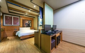 Busan Station BT Hotel