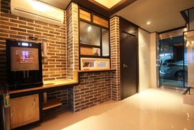 Busan Suyeong Waba
