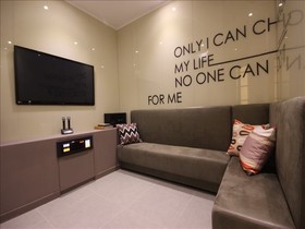 Club Hotel