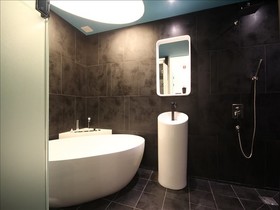 Club Hotel