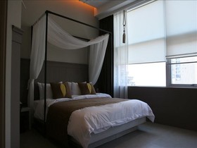 Club Hotel