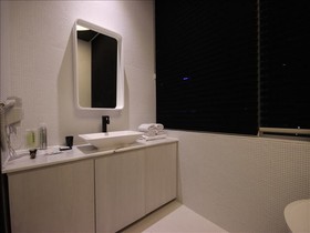 Club Hotel