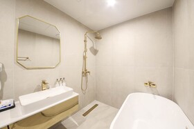 Denbasta Signature Hotel