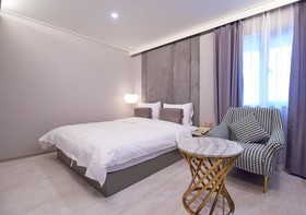 Den Basta Signature Hotel