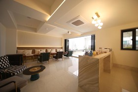 Den Basta Signature Hotel