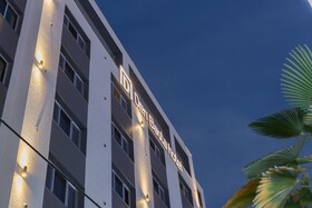 Dongrae Den Basta Hotel