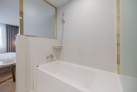 Dongrae Den Basta Hotel