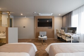 Dongrae Den Basta Hotel