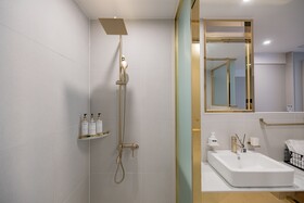 Dongrae Den Basta Hotel