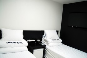 Ekonomy Hotel Nampo
