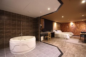 G7 Hotel