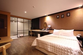G7 Hotel