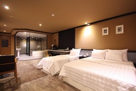G7 Hotel