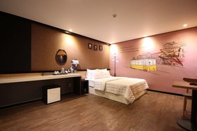 G7 Hotel