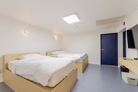 Guesthouse Dear Moon - Hostel