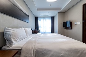 Haeundae H Stay Hotel