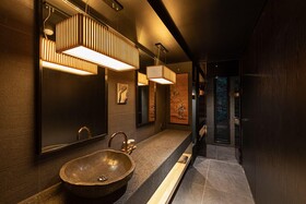 Hoshikage Ryokan Hotel