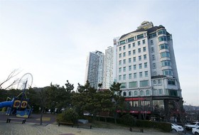 Hotel Castle Beach