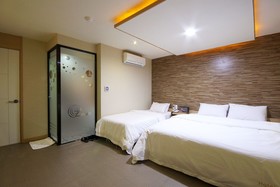 Hotel OZ Oncheonjang