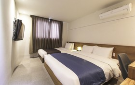 Ark Blue Hotel